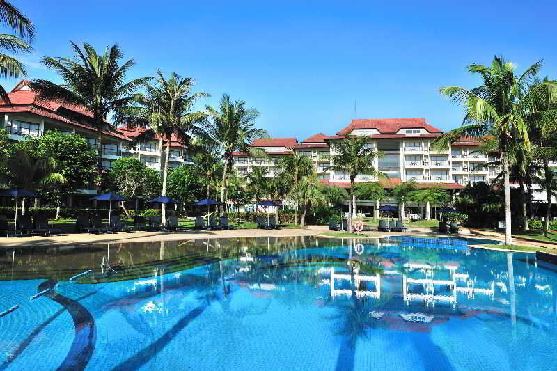 Sand & Sandals Desaru Beach Resort & Spa Zewnętrze zdjęcie The pool at the hotel