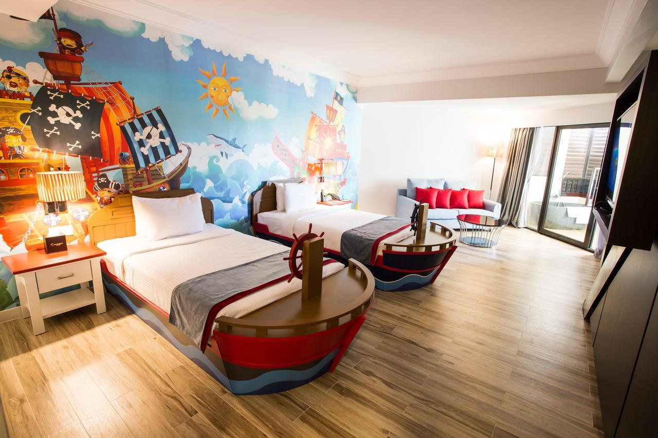 Sand & Sandals Desaru Beach Resort & Spa Zewnętrze zdjęcie Family room